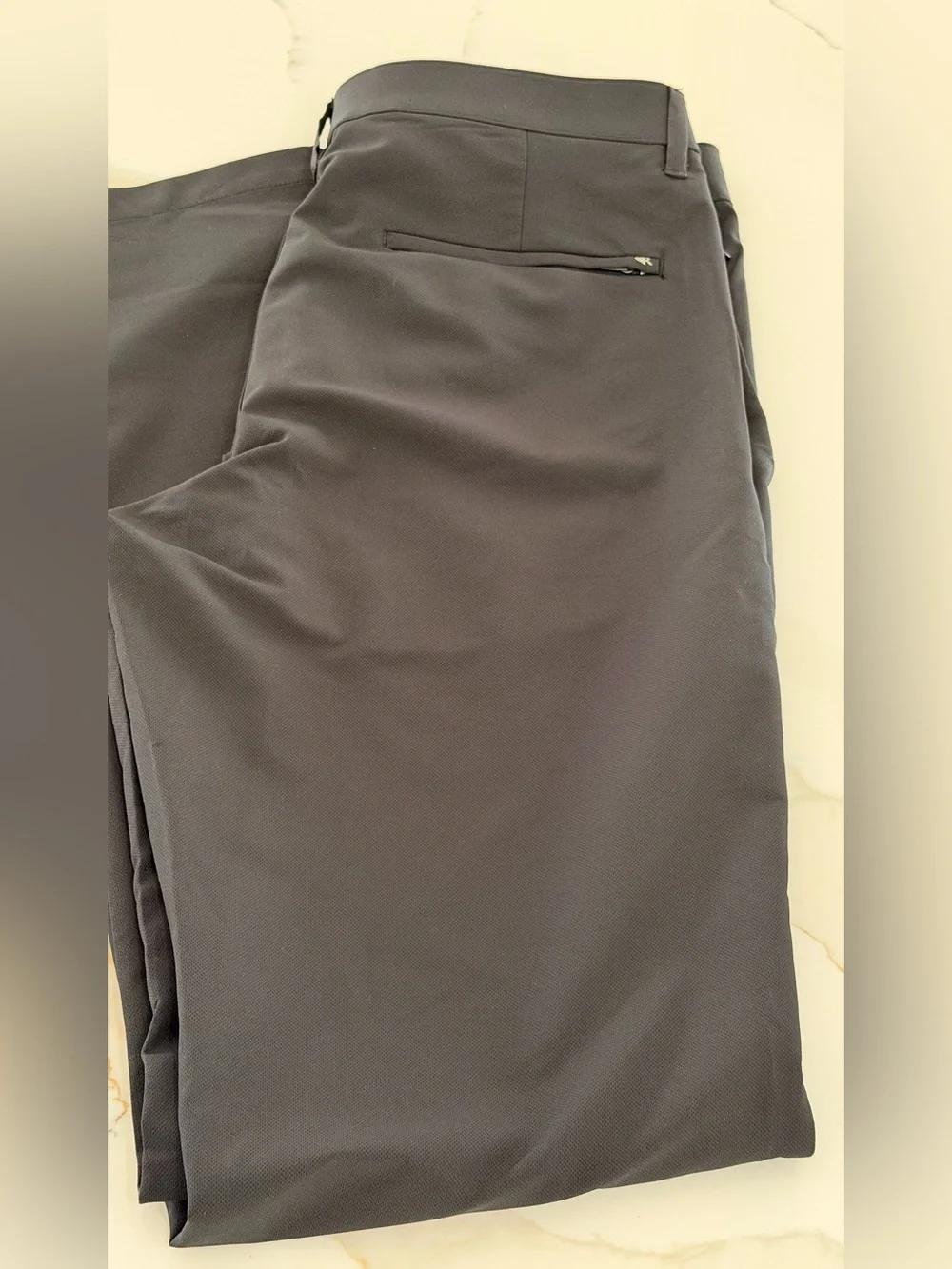 Banana Republic Tall Men's Slim Dress Pants in black 32 x 34